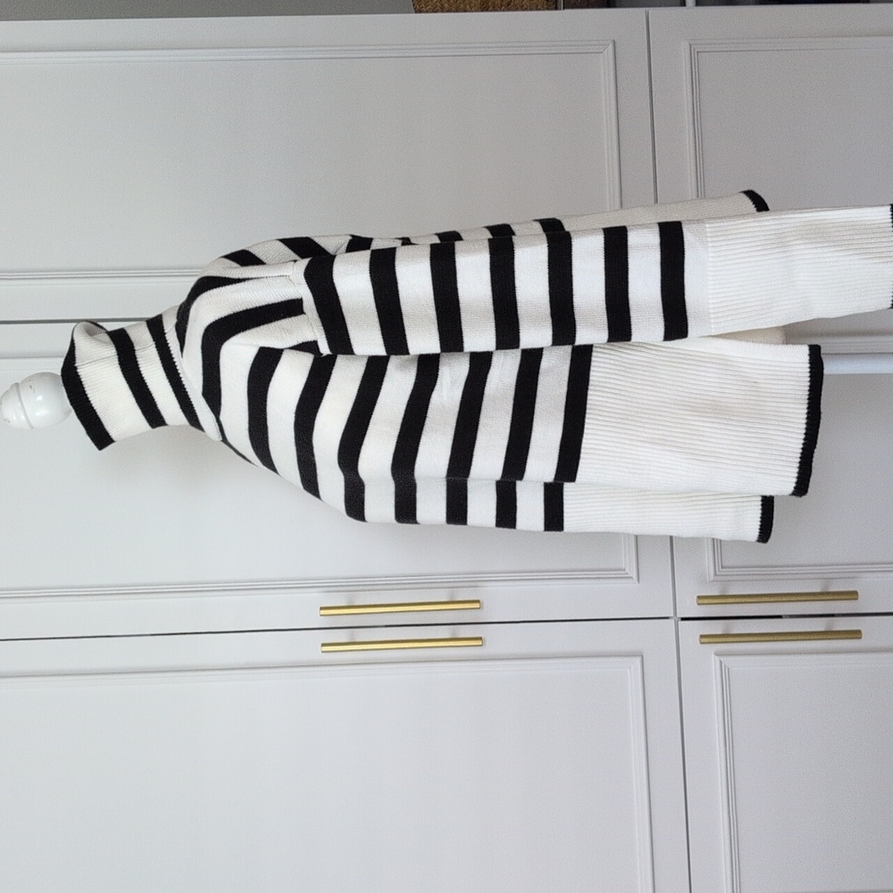 Womens Black and White Stripe Sweater High Neck Size Small - Picture 4 of 10